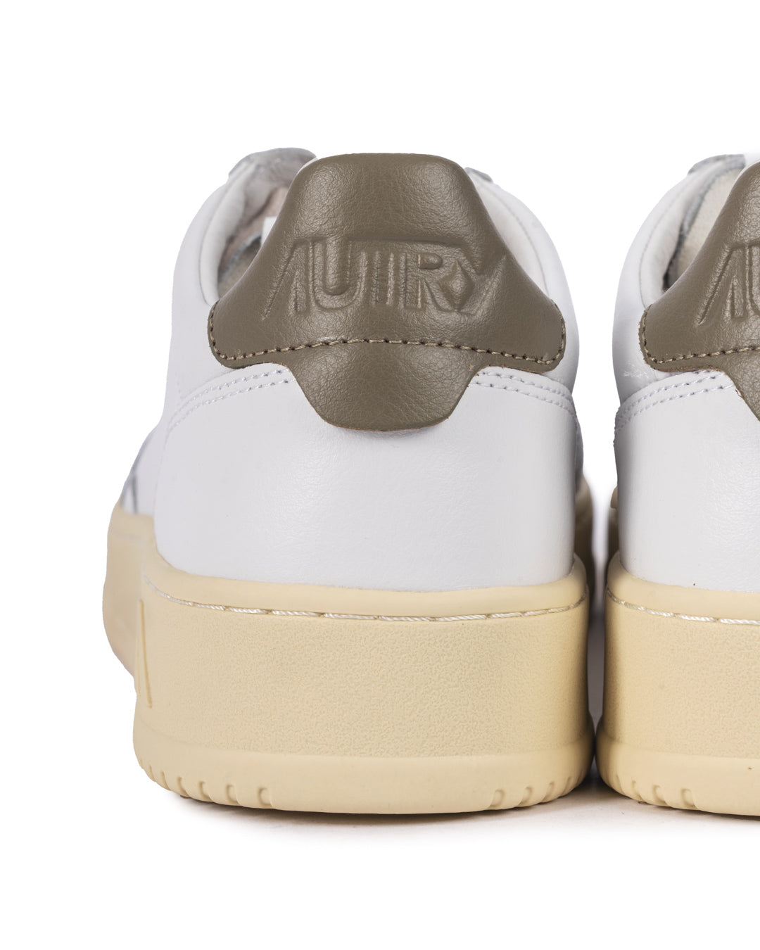 Medalist Low Leather