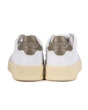 Medalist Low Leather
