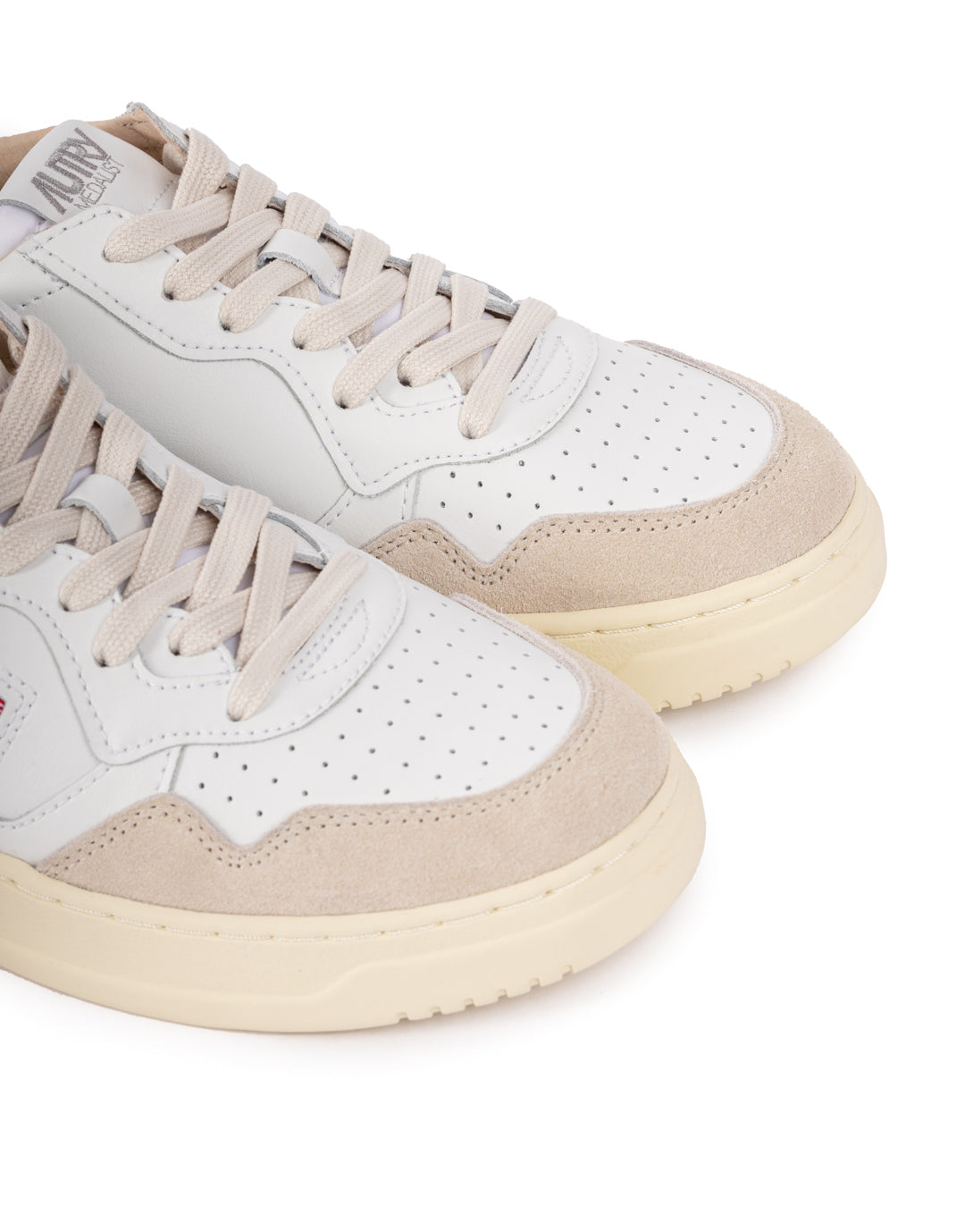 Medalist Low Leat Suede