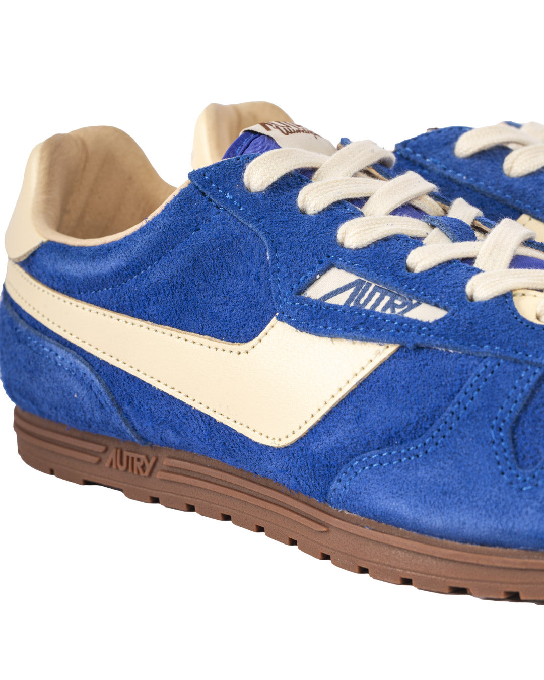 Windspin Suede Leather