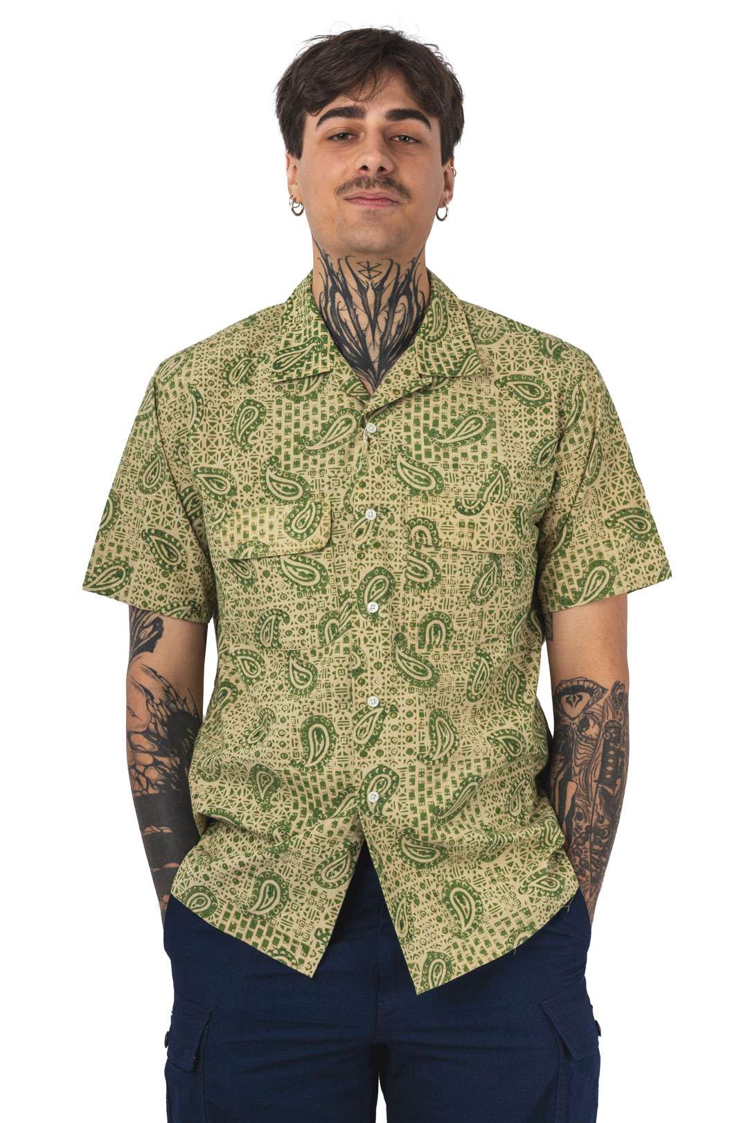 OPEN COLLAR PRINT PAISLEY