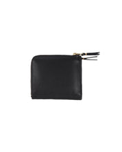 Wallet Outside Pocket