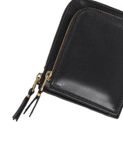 Wallet Outside Pocket