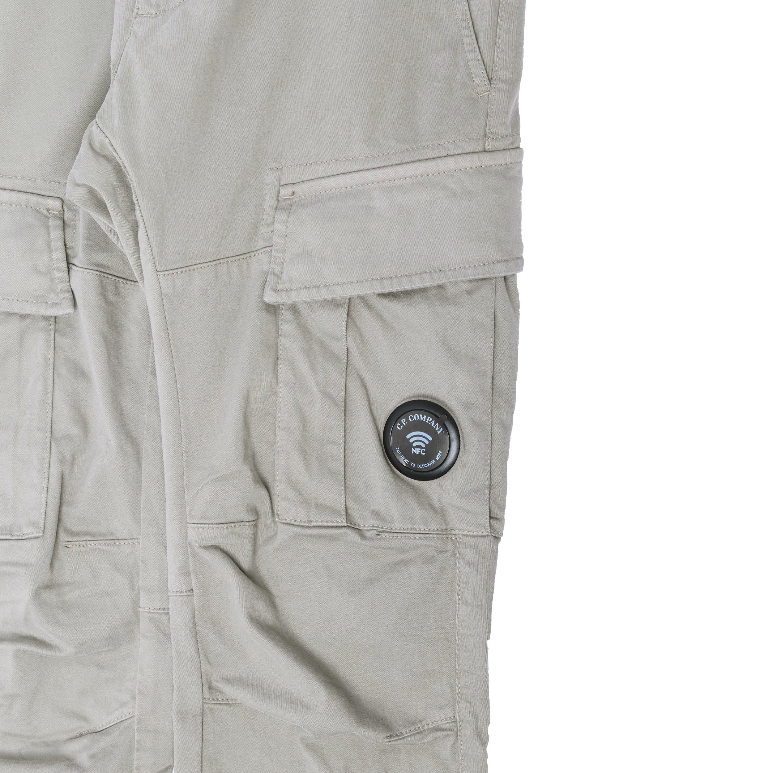 Stretch Sateen Loose Seamless Cargo Pants