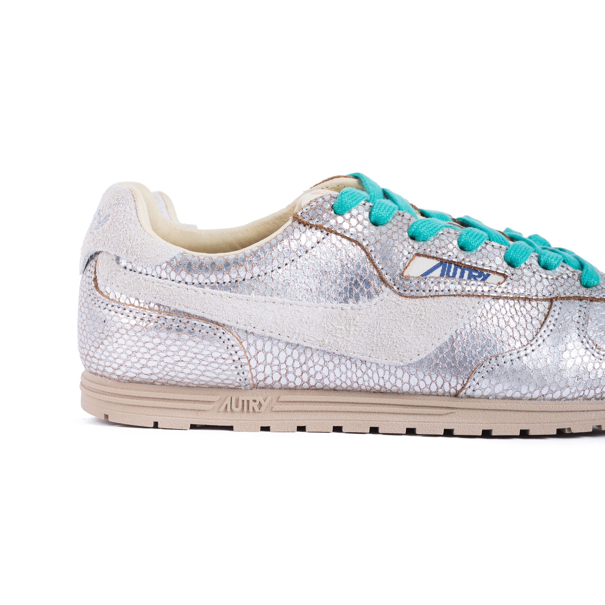Windspin Low Metallic Snake