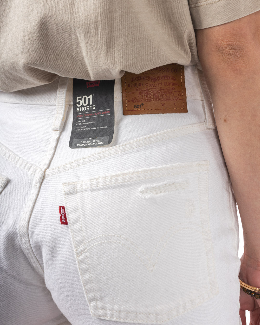 LEVIS_56327-EVERYTHINGSFINE-2.jpg