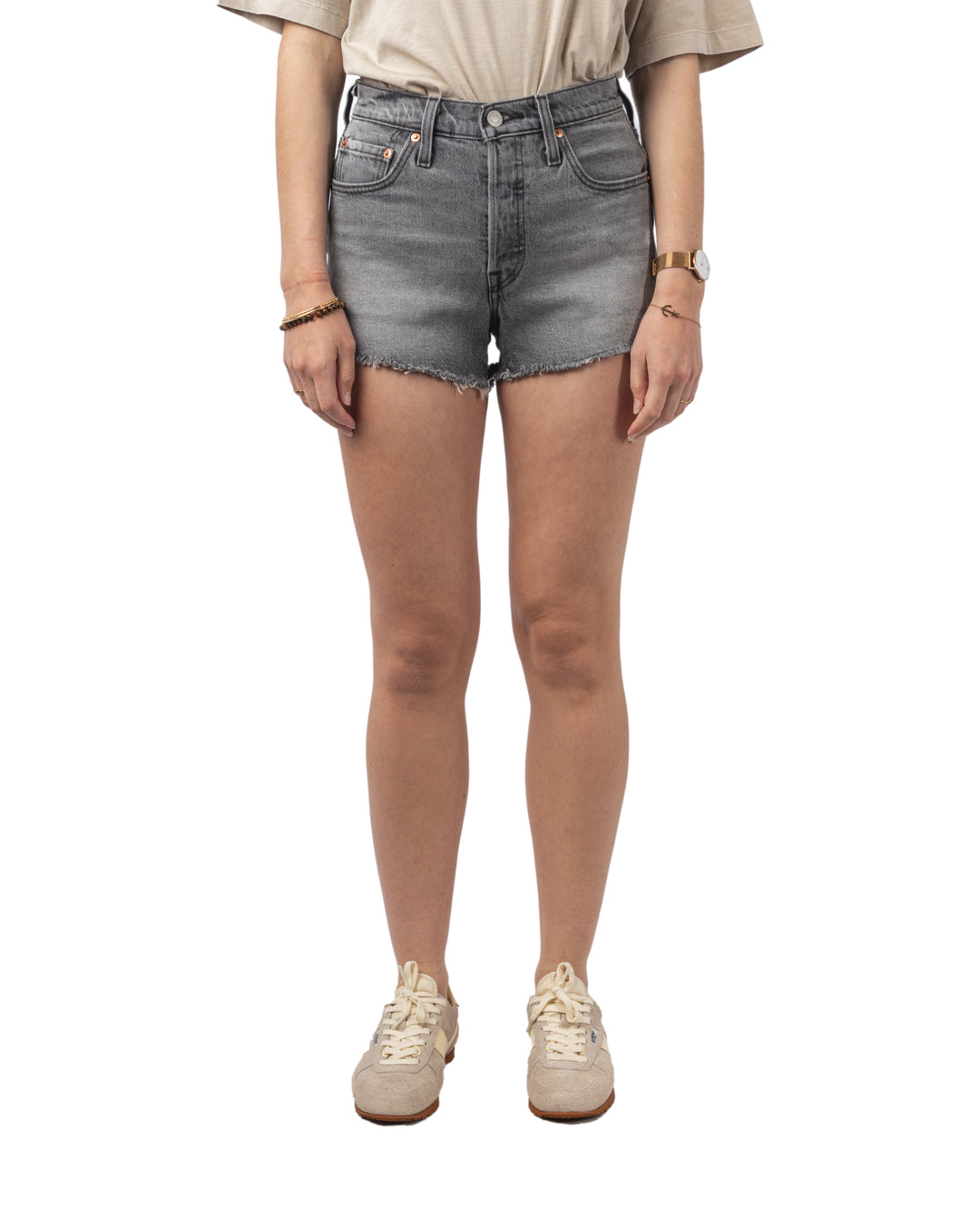 LEVIS_56327-HITTHEROAD-1.jpg