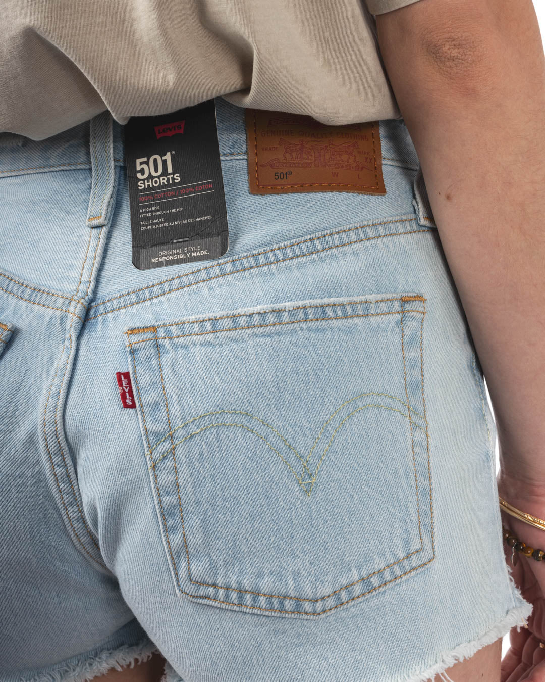 LEVIS_56327-OJAILUXOR-2.jpg
