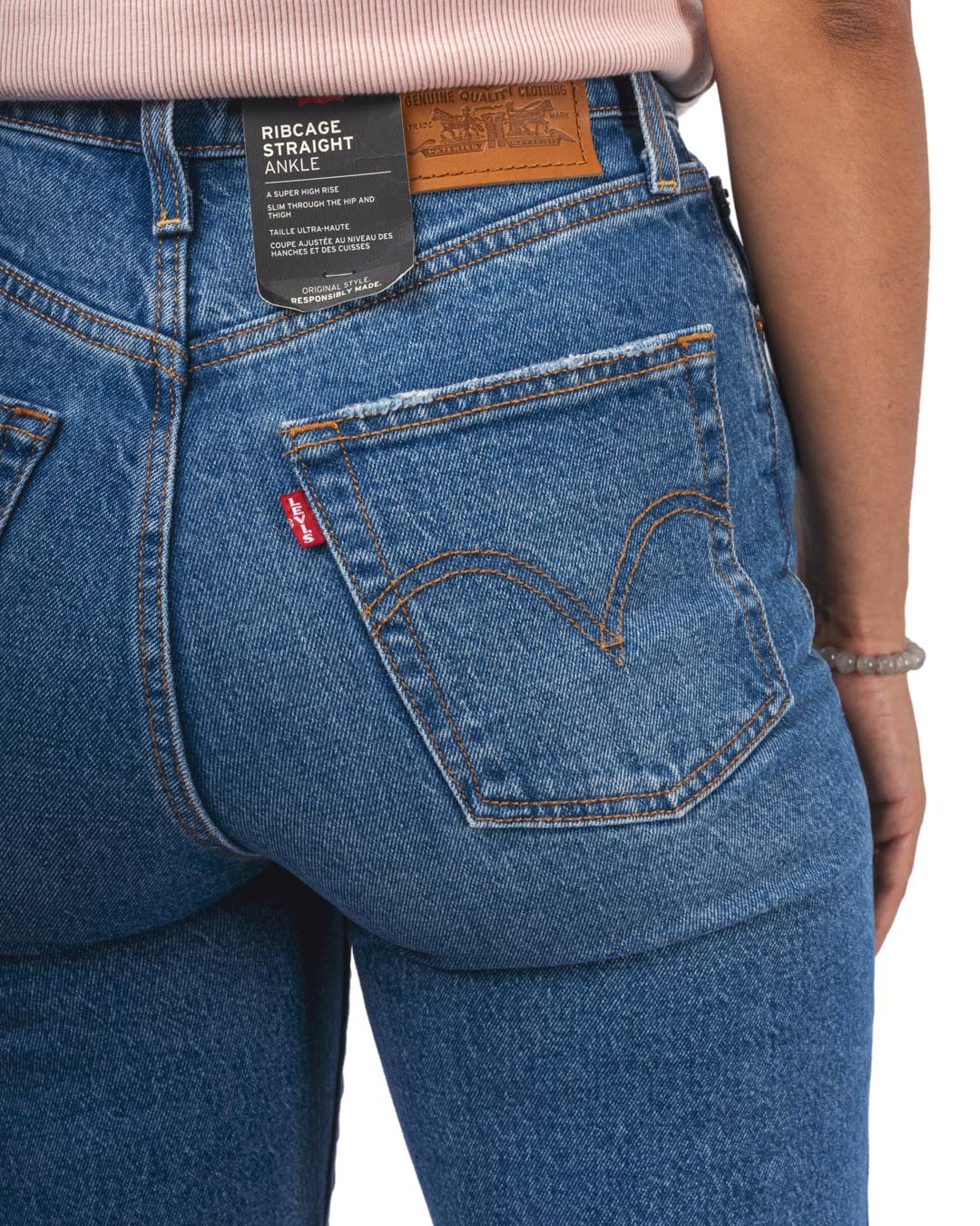 LEVIS_72693-2.jpg