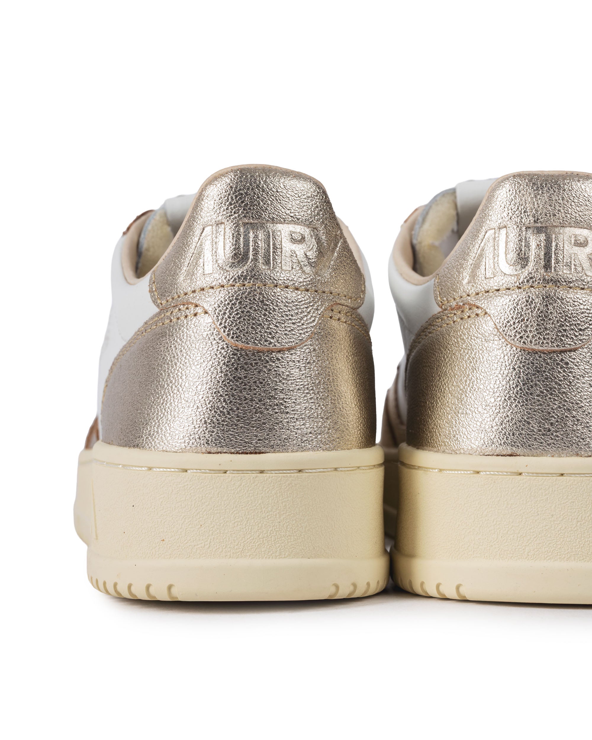 Medalist Low Leather