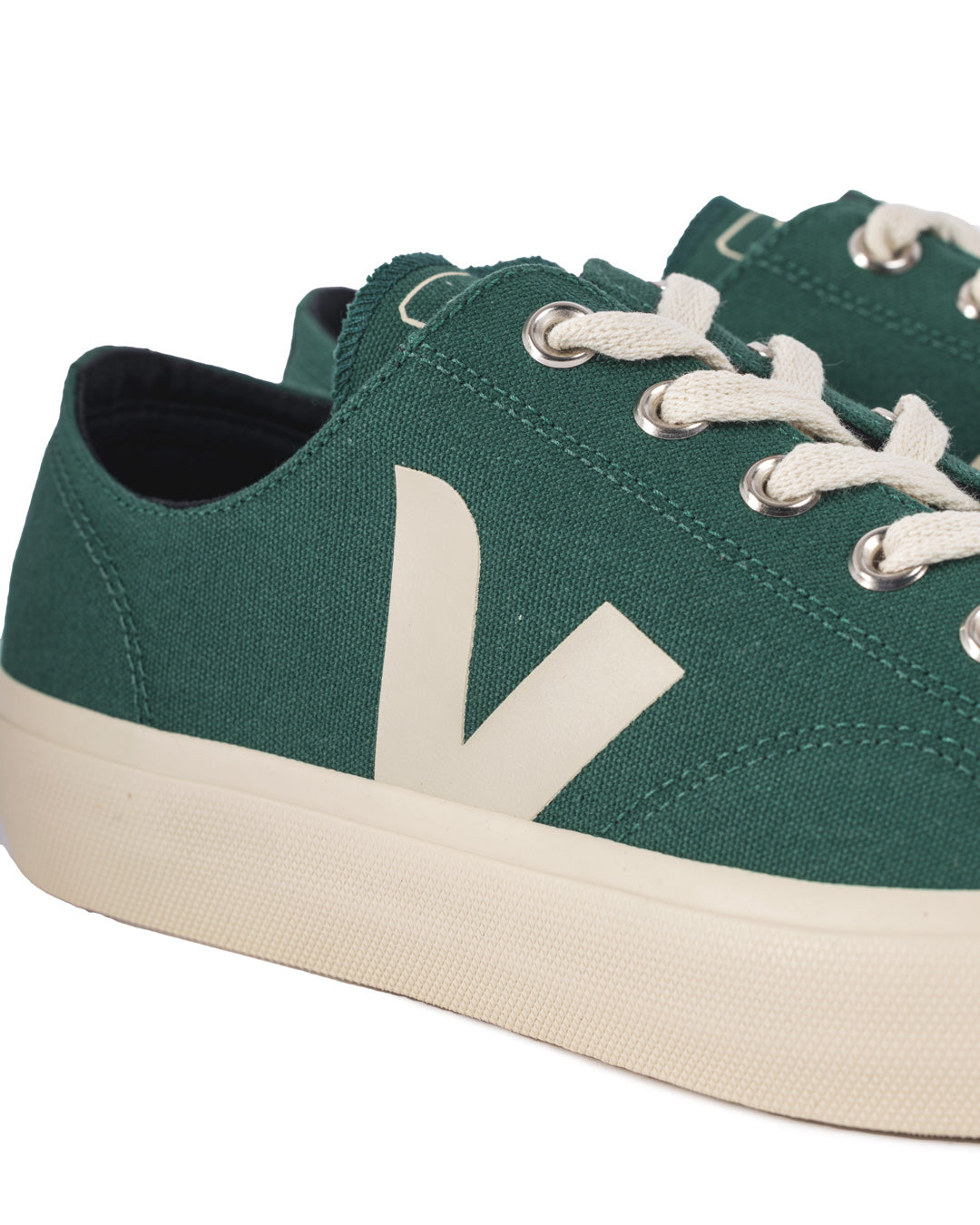 Wata II Low Canvas