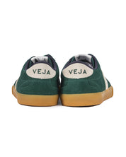 Volley Suede