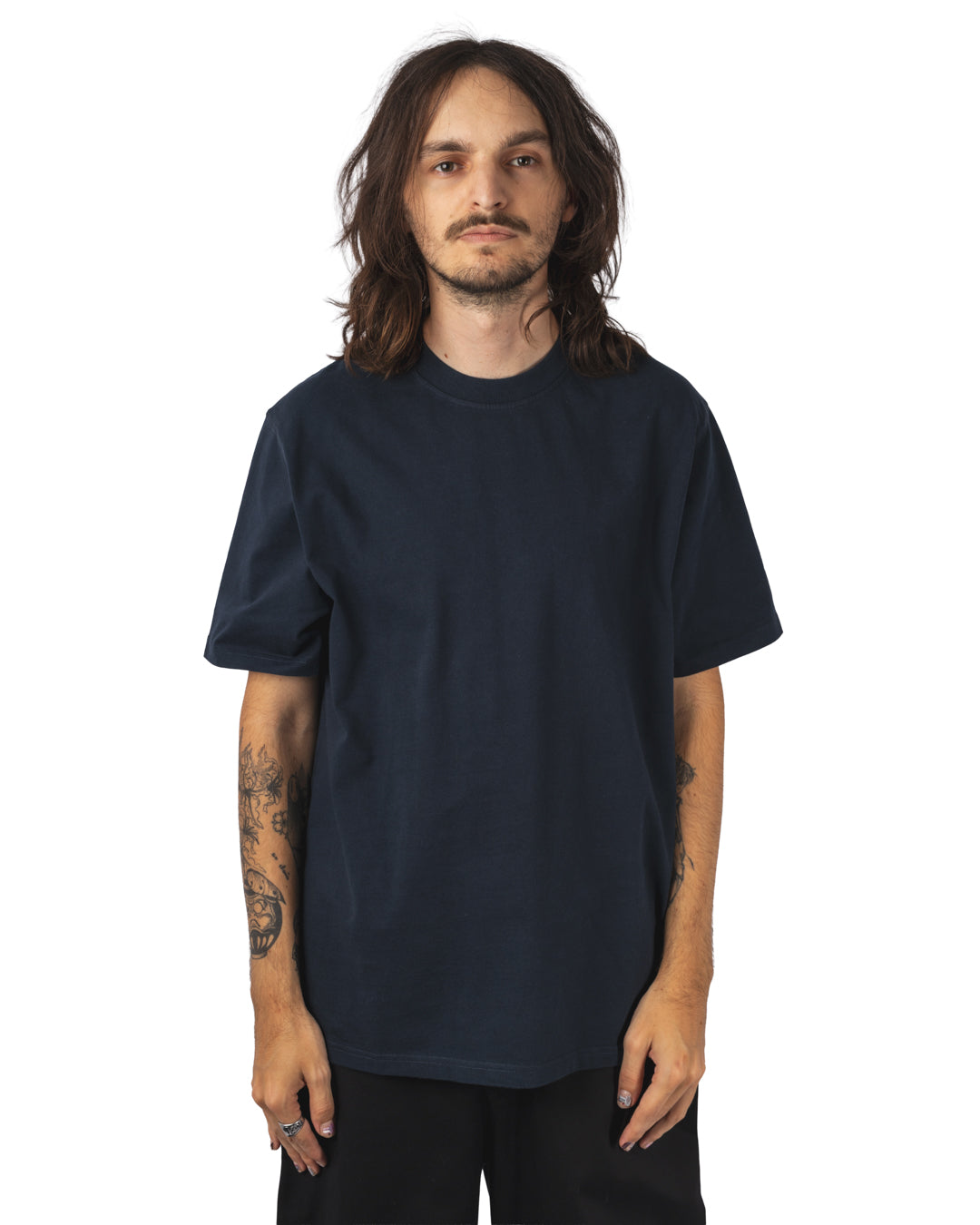 arte_aw25-0227t-navy-1.jpg