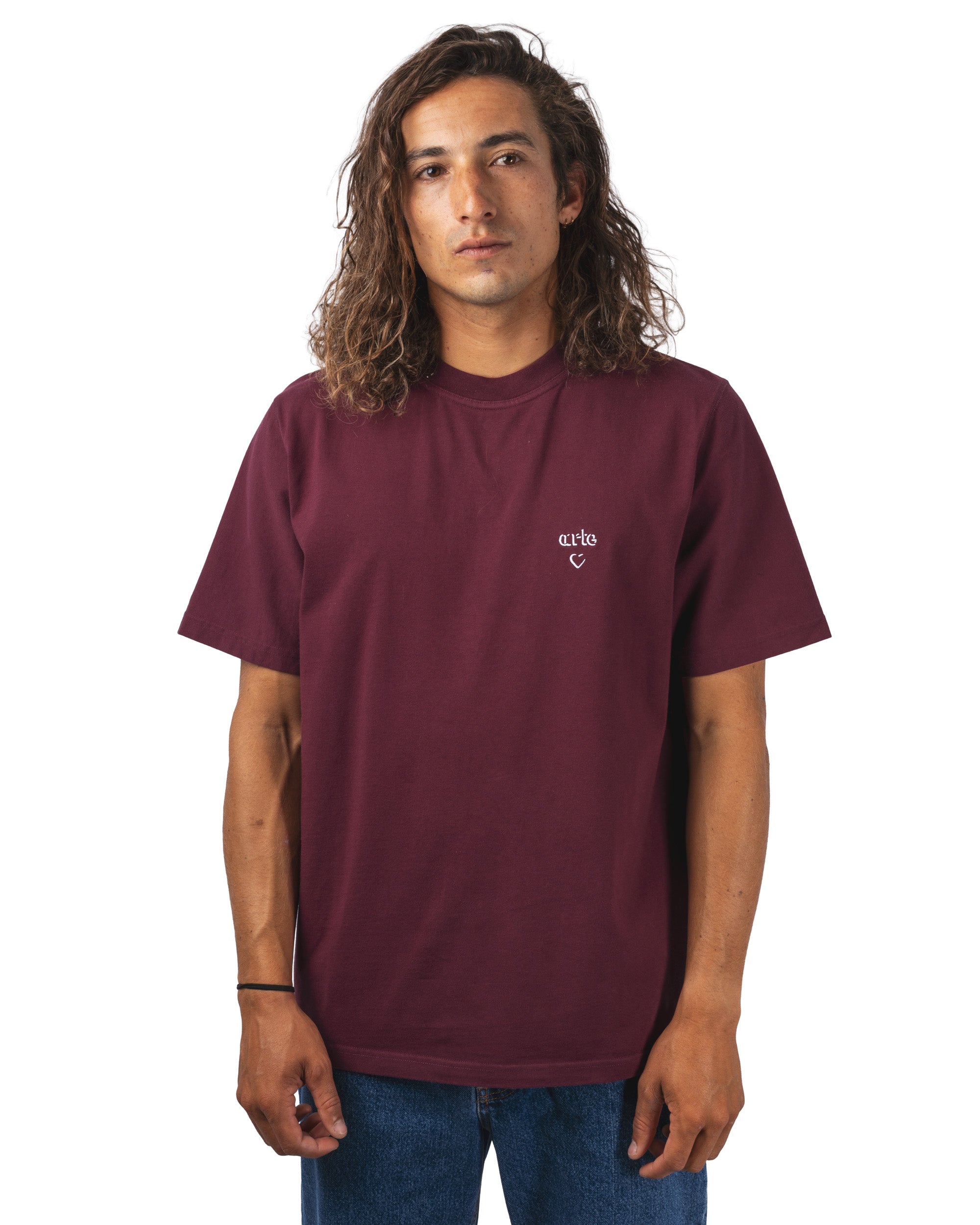 arte_aw25-104t-bordeaux-1.jpg
