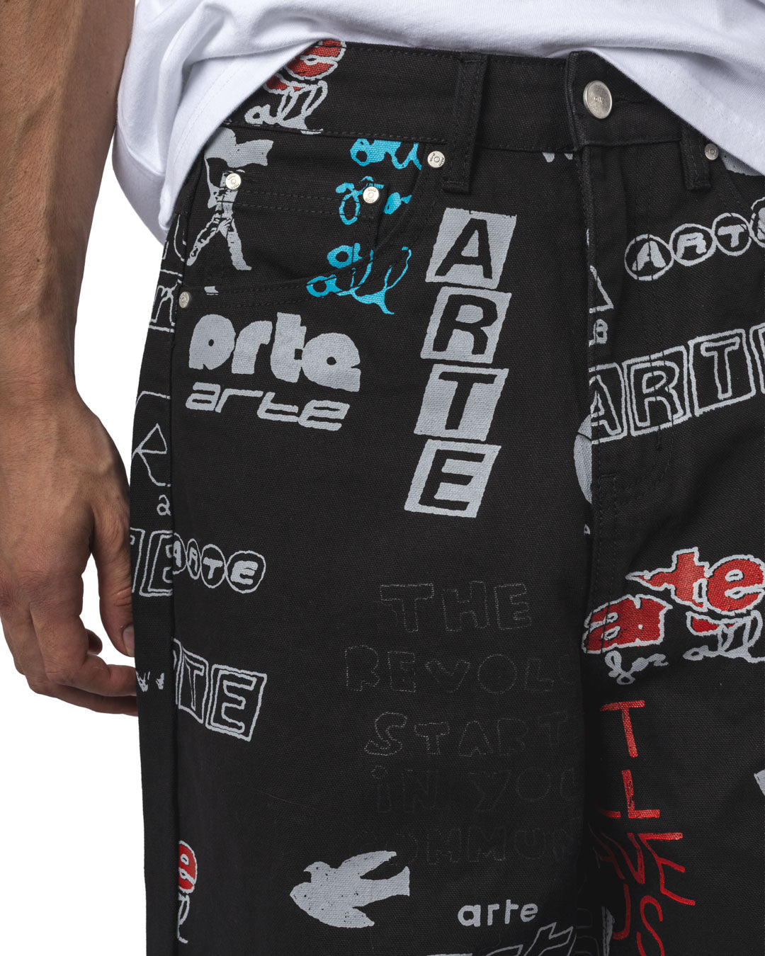 arte_aw25-145p-2.jpg