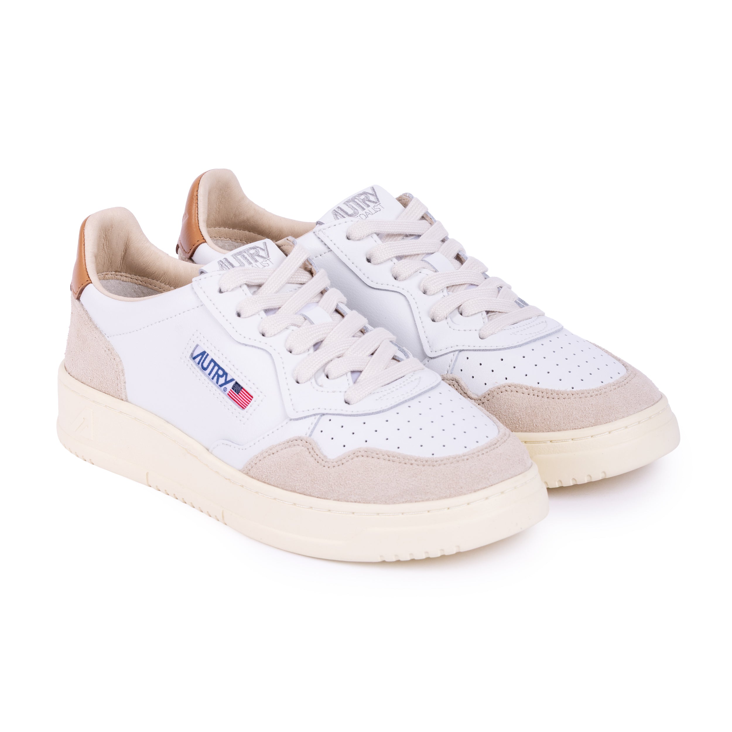 Medalist Low Leather Suede