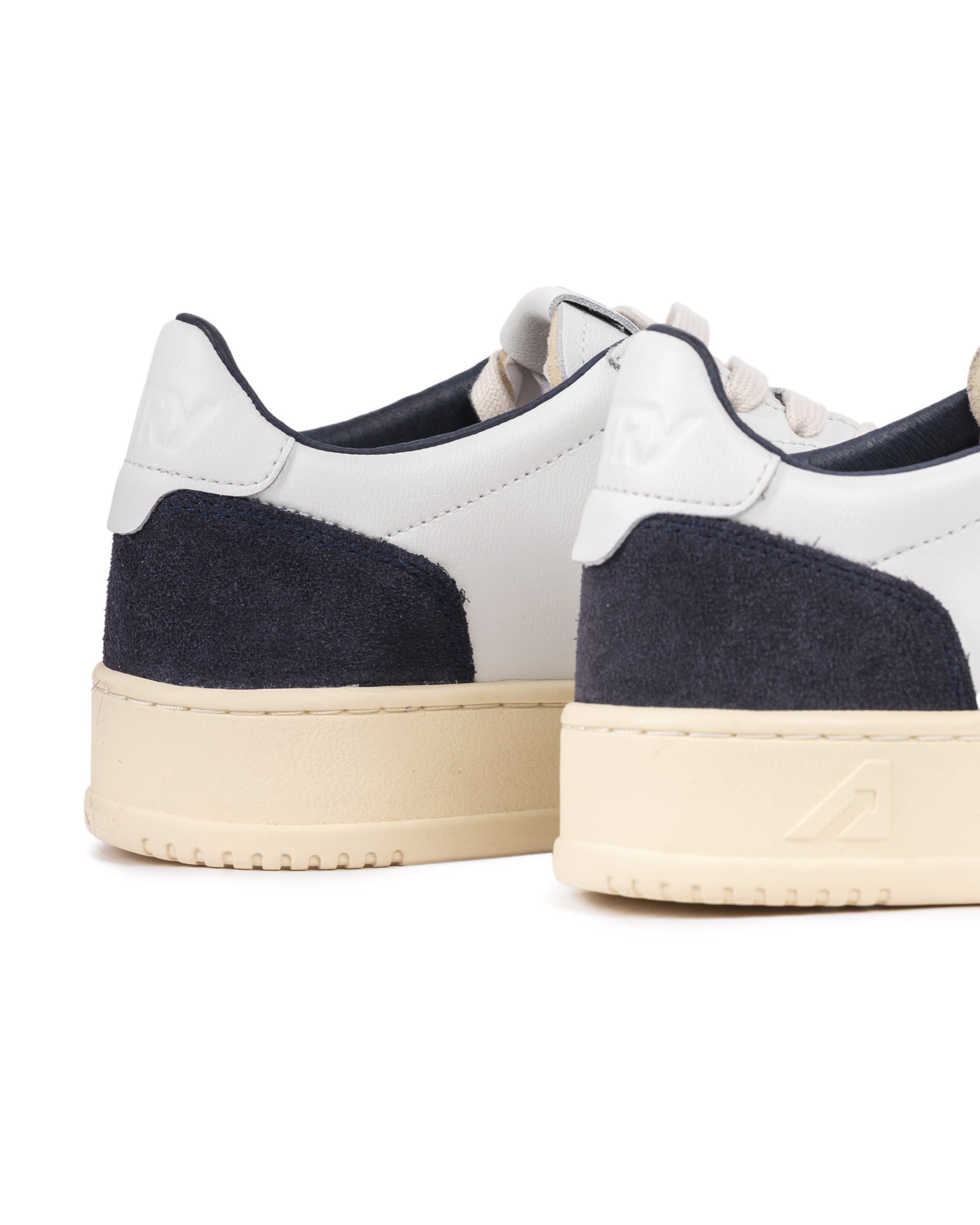 Medalist Low Leather/Suede