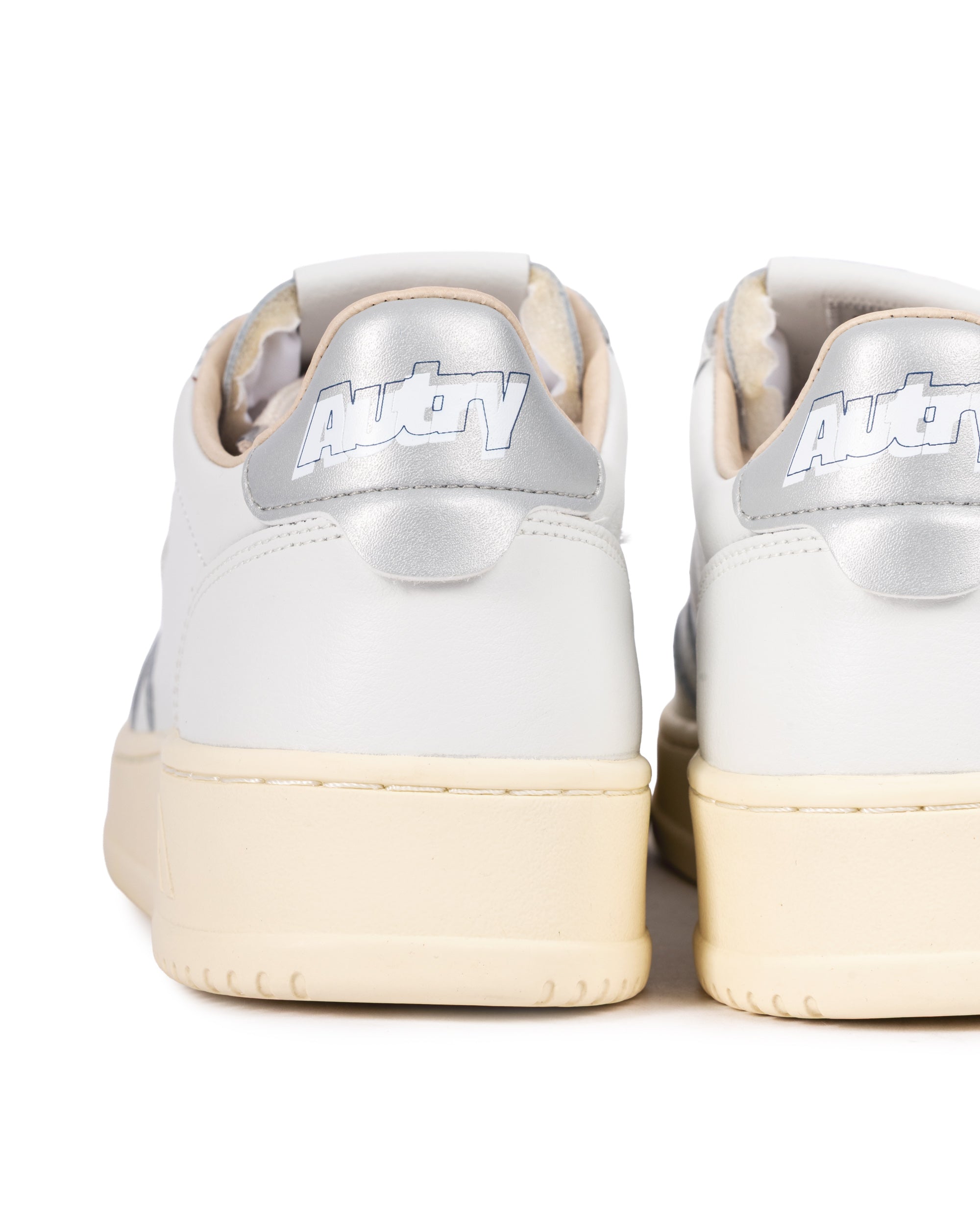 Medalist Low New Logo Leather