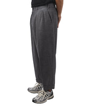 2 Pleats Tapered Flannel