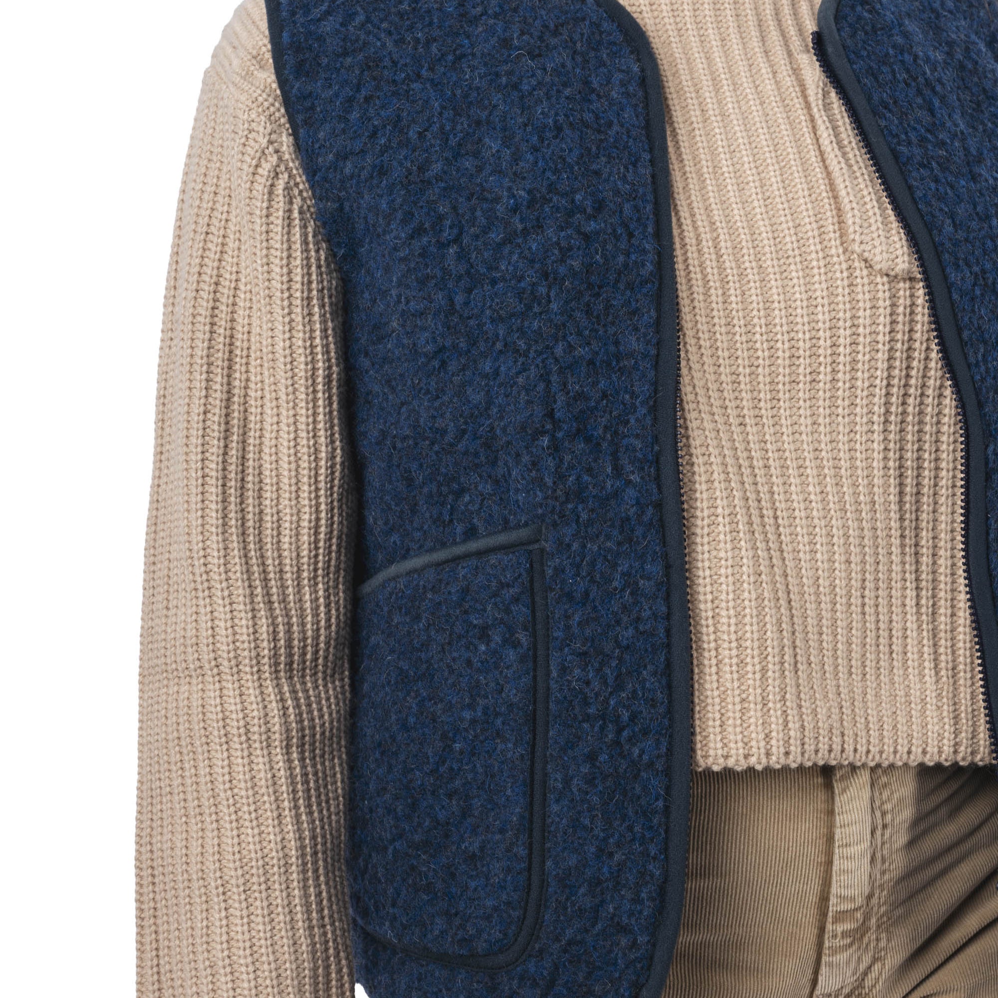 coldb_pepitko-vest-darkblue-2.jpg