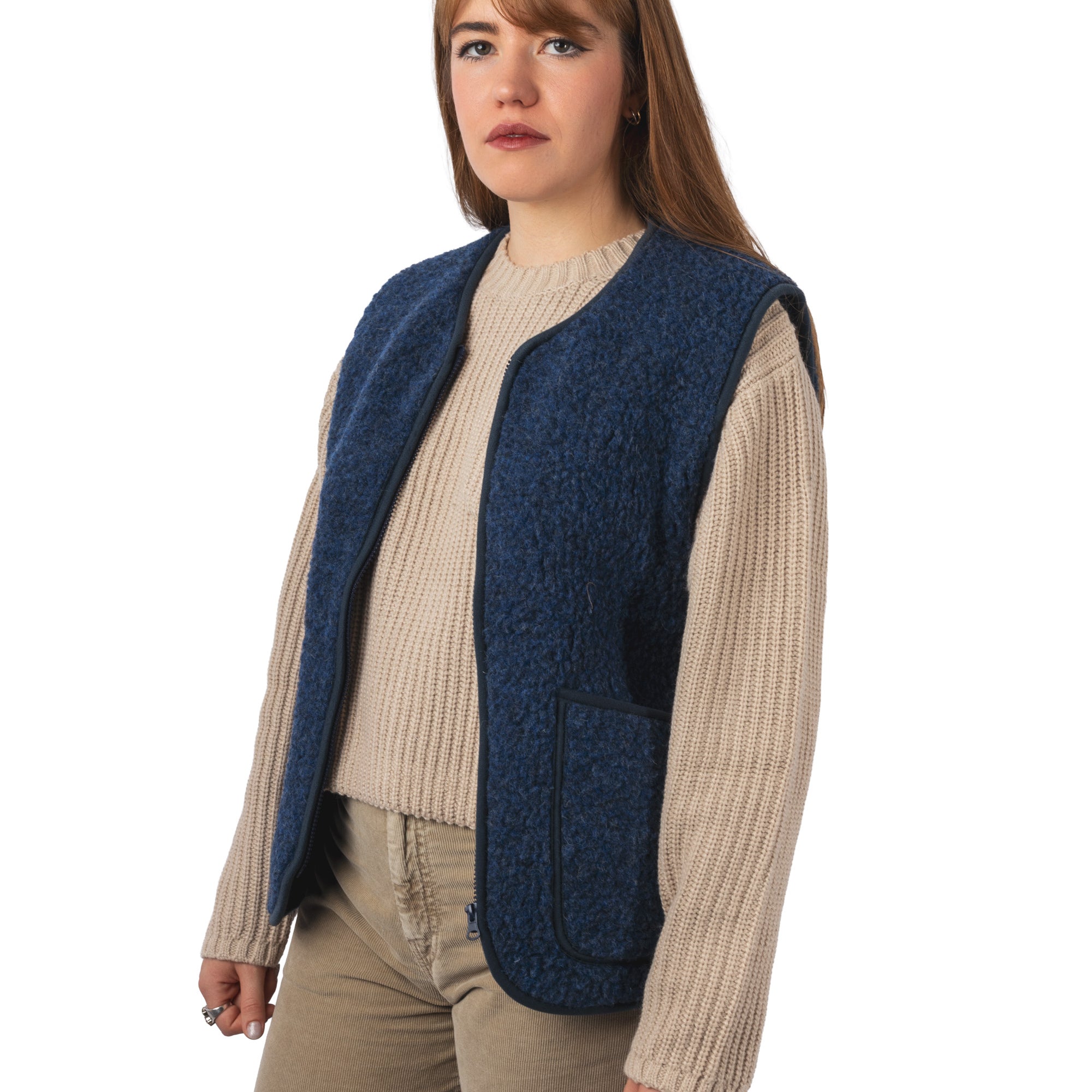 coldb_pepitko-vest-darkblue-3.jpg