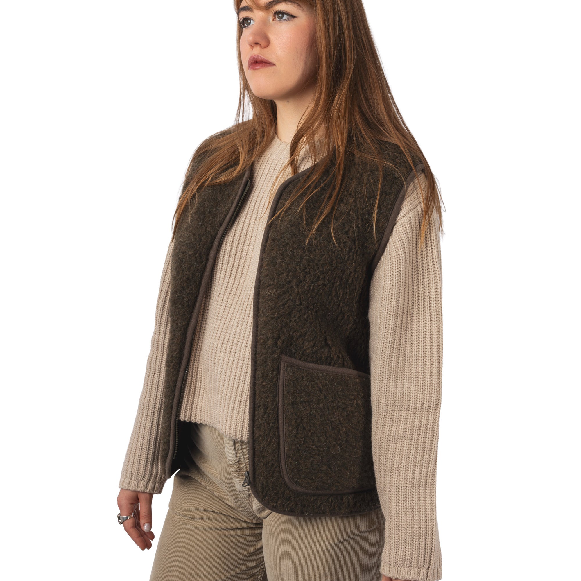 coldb_pepitko-vest-khaki-3.jpg