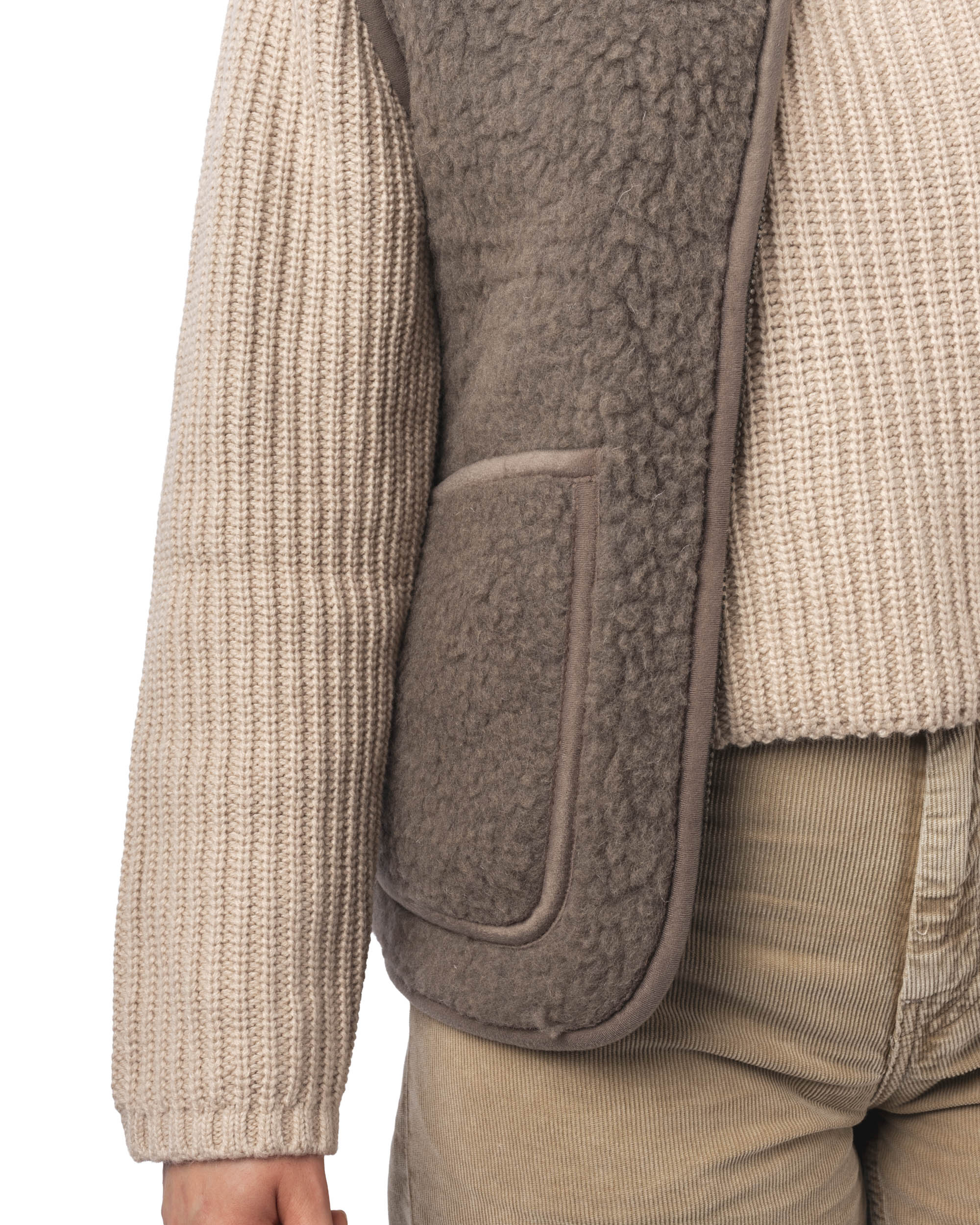 coldb_pepitko-vest-mouse-2.jpg