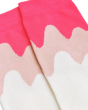 Have wavy Socks