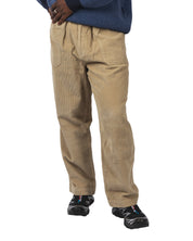 One Tuck Fatigue Corduroy Pants