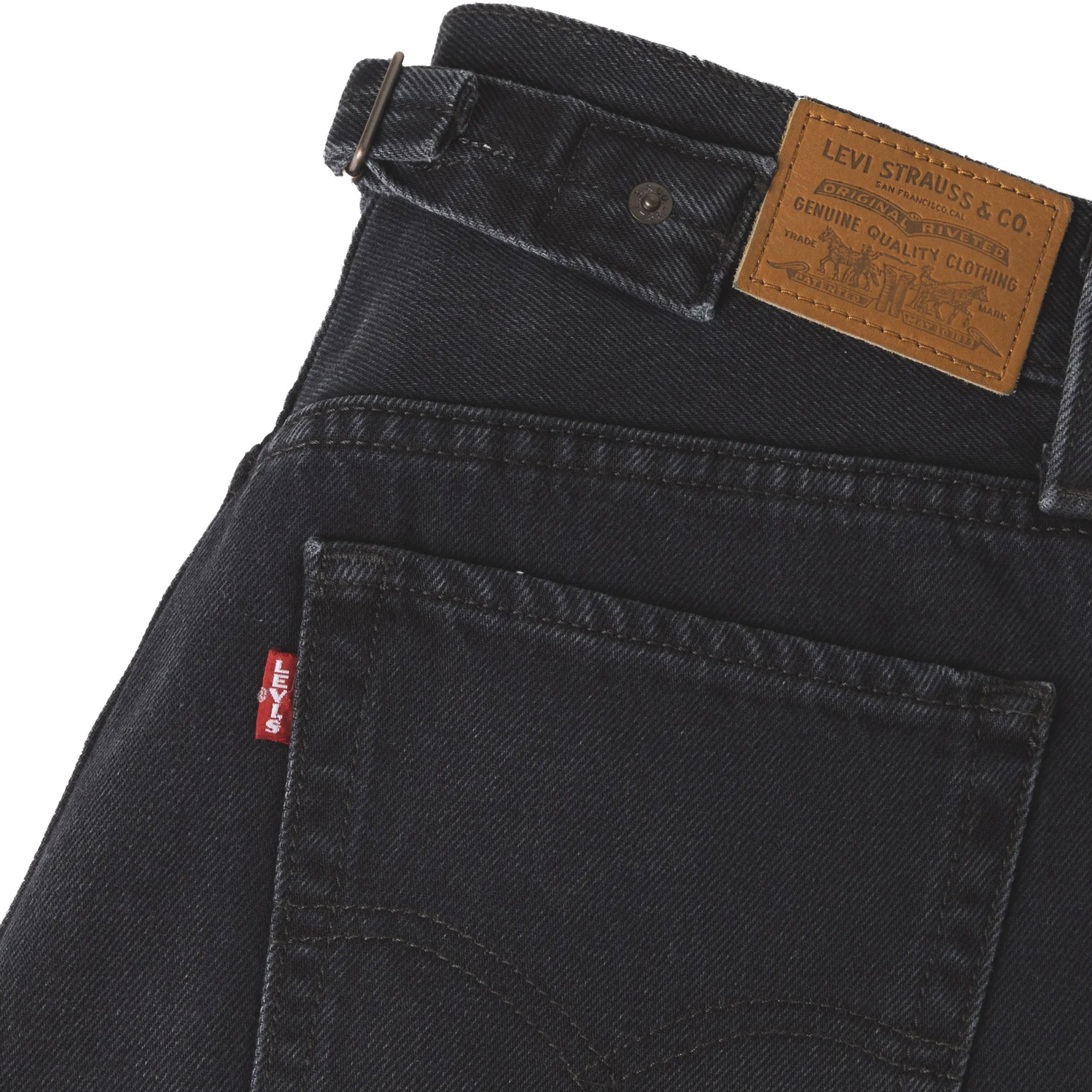 Loose Taper Jeans