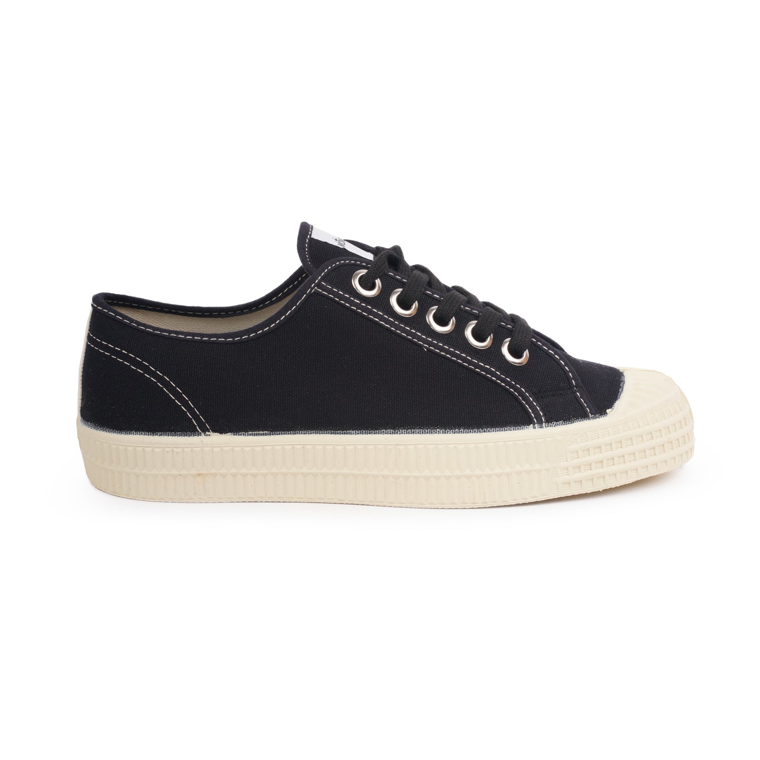 novesta-star-master-black-1.jpg