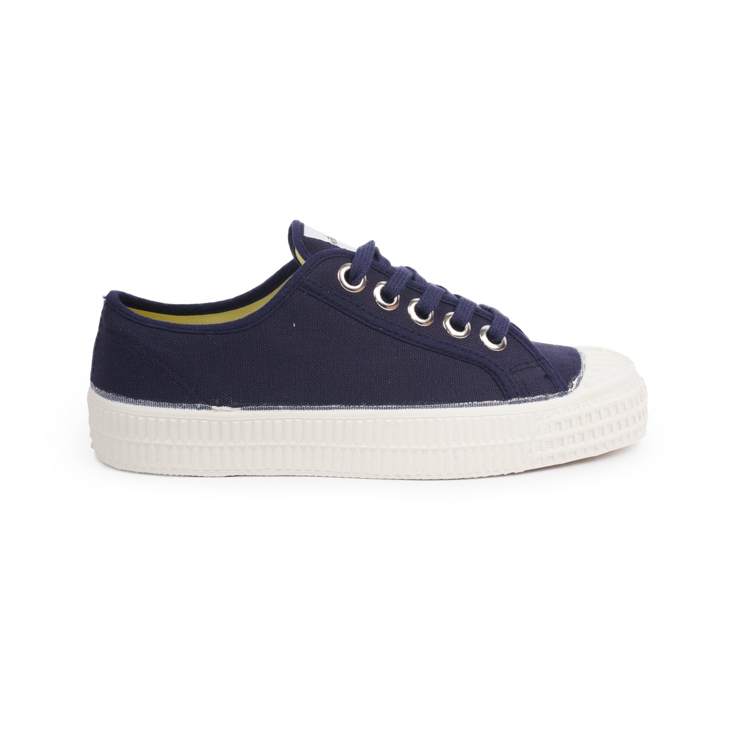 novesta-star-master-navy-1.jpg