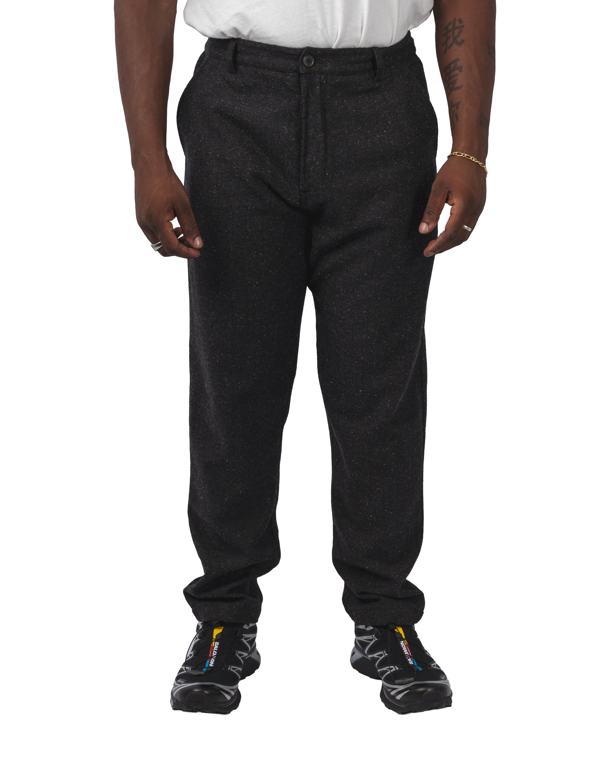 unive_33145-black-1.jpg