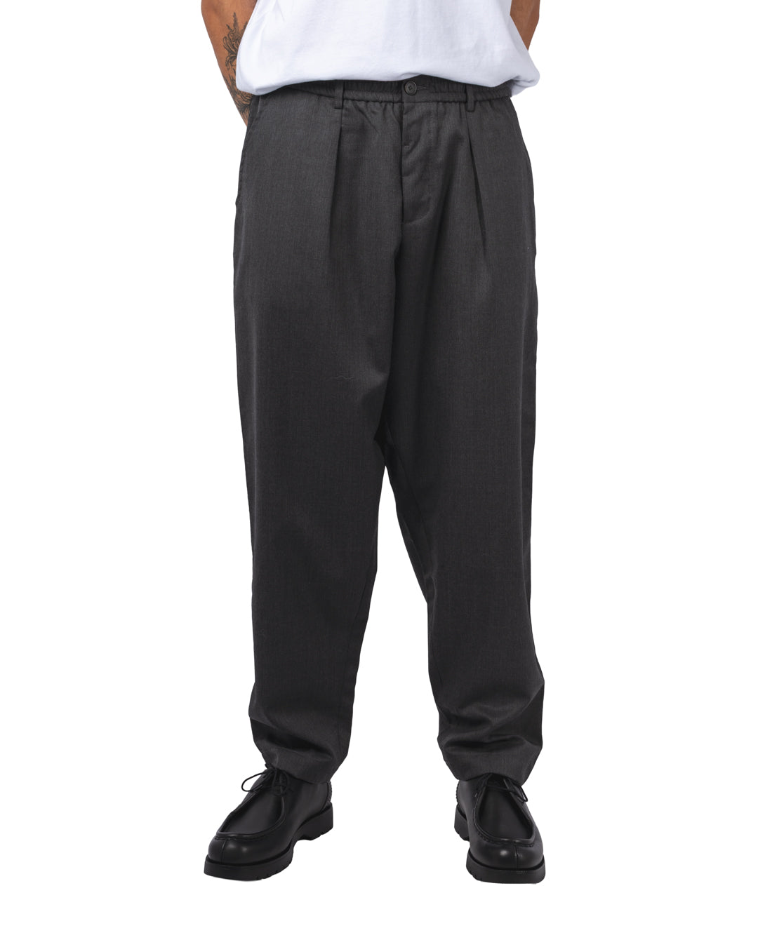 unive_33193-charcoal-1.jpg