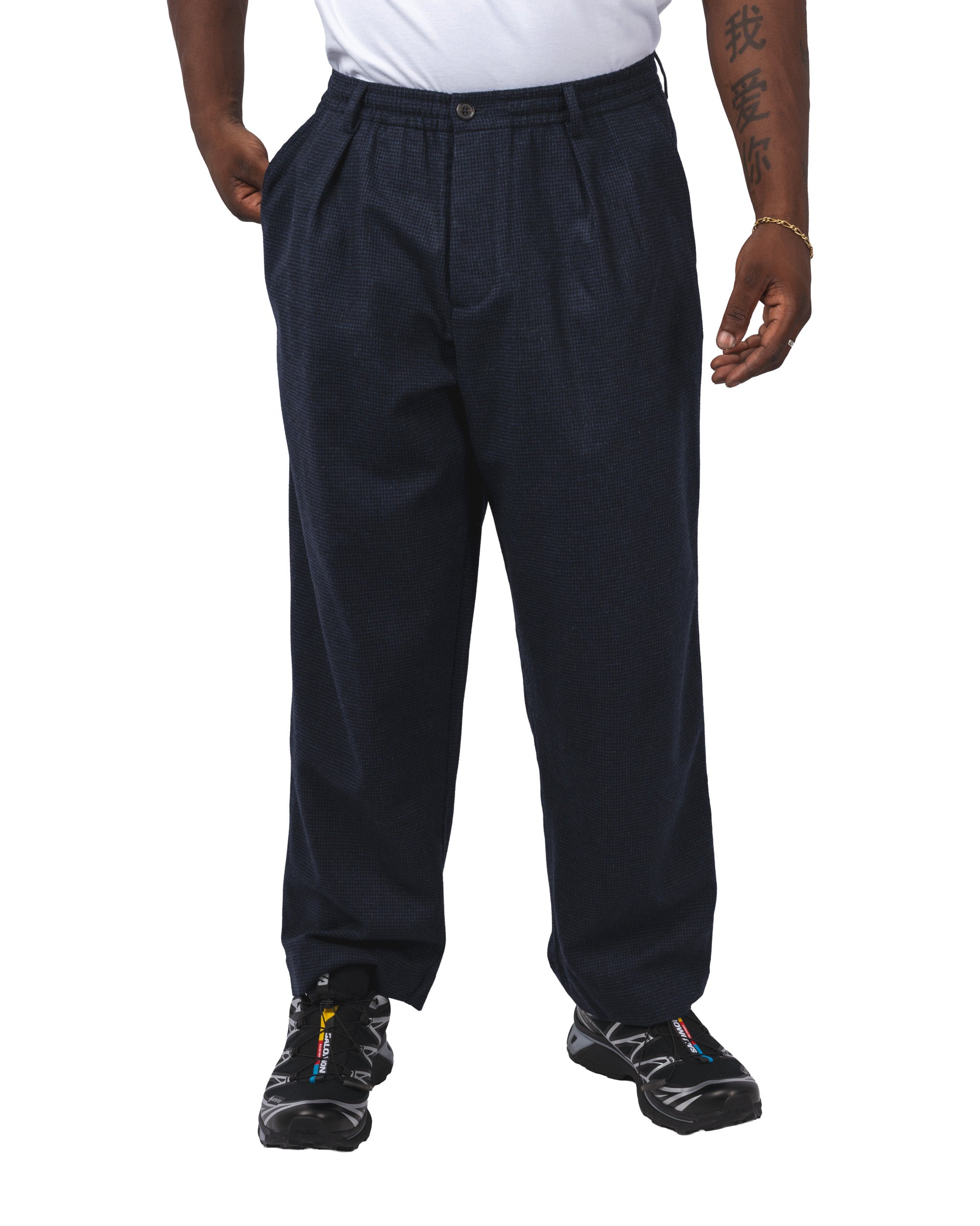 unive_33663-navy-1.jpg